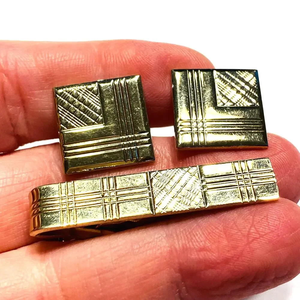 Vintage Mid Century Men’s jewelry Set Cufflinks & Tie Bar Gold Geometric Squares